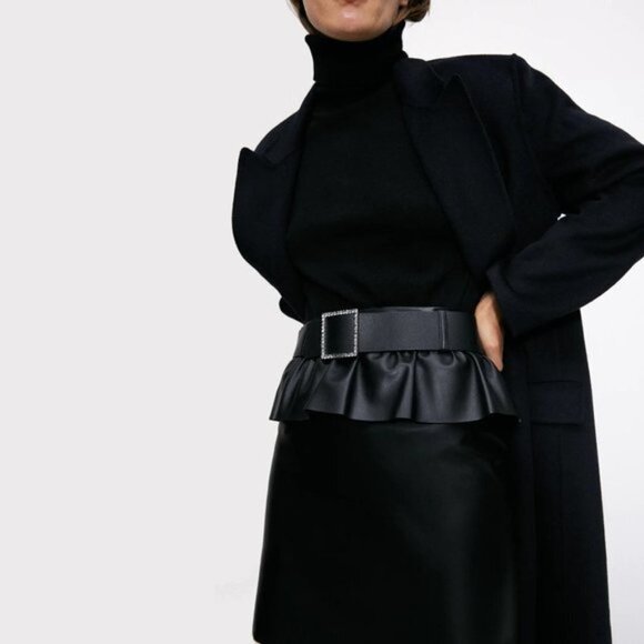 NWT Zara black faux leather ruffle mini skirt, L - Picture 2 of 10